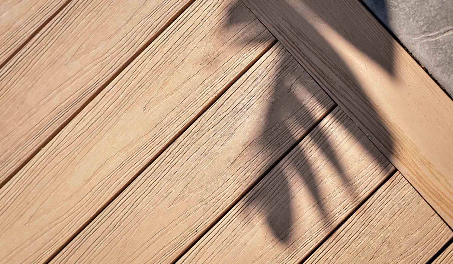 Comment améliorer la résistance aux UV des terrasses WPC ?